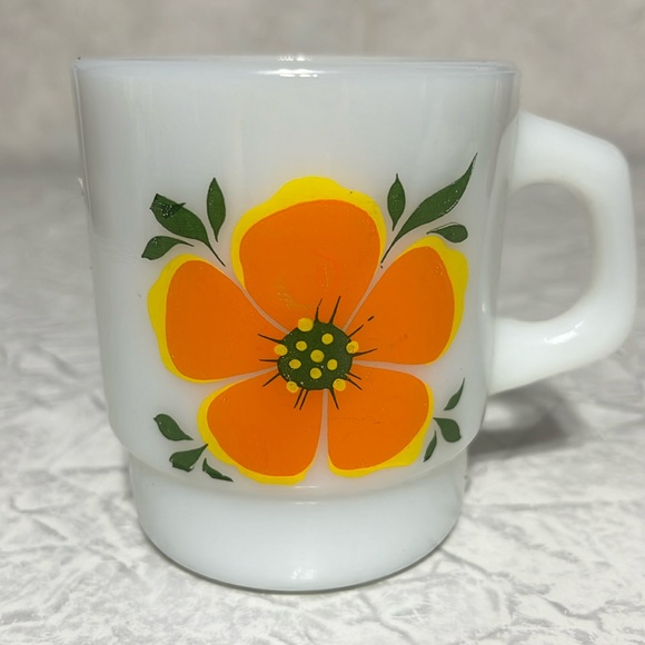 Anchor Hocking stacking milk glass mug with flowers orange and blue - Picture 1 of 6
